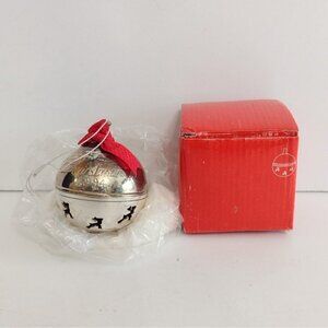 International Silver Co 1994 Silver Plated Reindeer Christmas Ornament